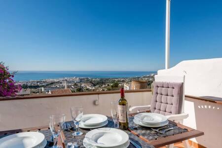 Bonito Apartamento Con Preciosas Vistas Y Piscina Nerja Exterior photo